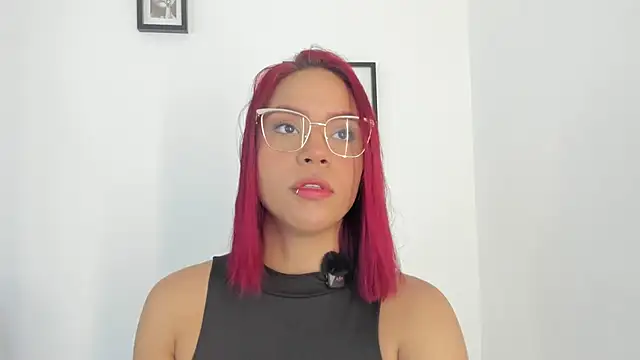 Im Scarlett  online show from March 2026 05:26:01 PM