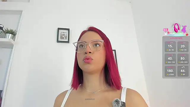 Im Scarlett  online show from March 2026 05:56:02 PM