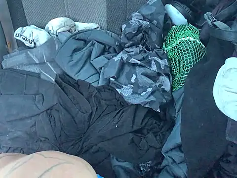 Donkie909 online show from April 2026 10:13:01 PM