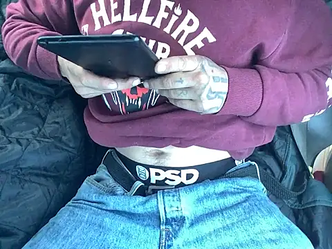 Donkie909 online show from May 2026 03:59:02 PM