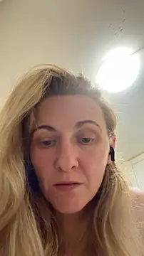 Secret Ladyx online show from May 2026 06:43:02 PM