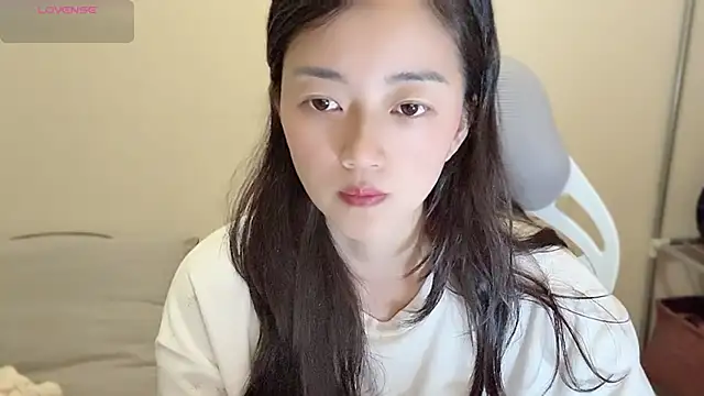 jinxiyao01 online show from June 2026 07:05:02 AM