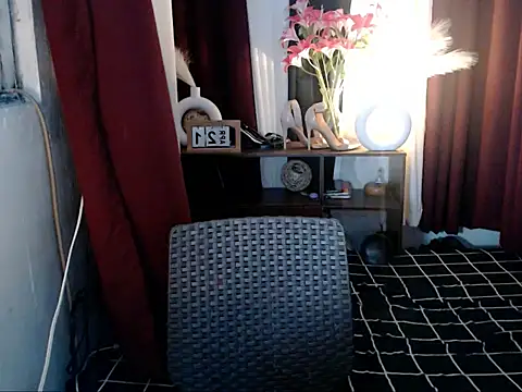 DevilCockMaxine online show from April 2026 12:11:02 PM