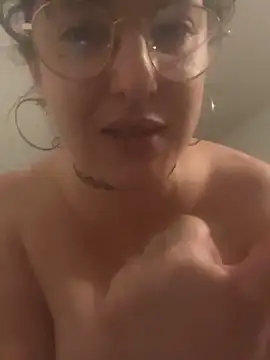 Xlilli69X online show from May 2026 12:40:02 AM