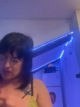 Xlilli69X online show from May 2026 05:49:01 PM