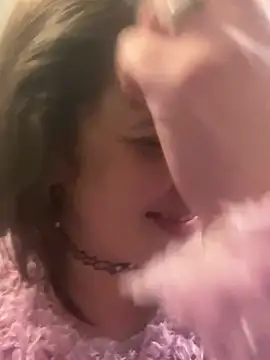 Xlilli69X online show from March 2026 12:22:01 AM