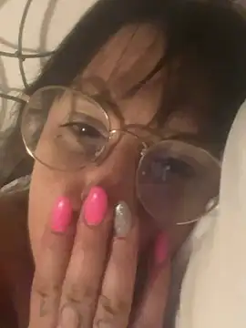 Xlilli69X online show from May 2026 02:42:02 AM