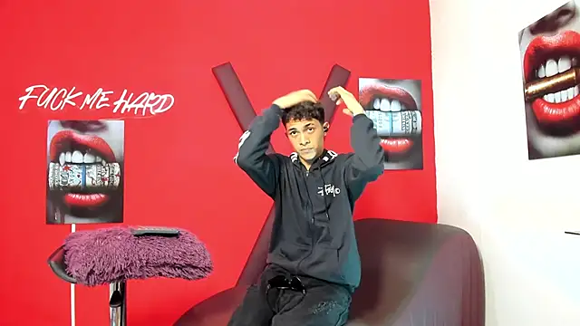 SKYN MAN online show from March 2026 01:28:02 AM