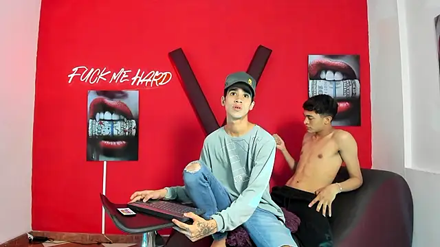 SKYN MAN online show from March 2026 02:06:01 AM