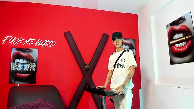 SKYN MAN online show from March 2026 01:26:02 AM