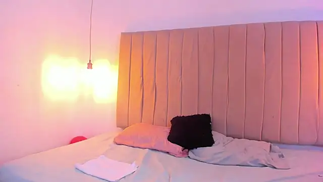 karina foxi online show from March 2026 01:03:01 PM