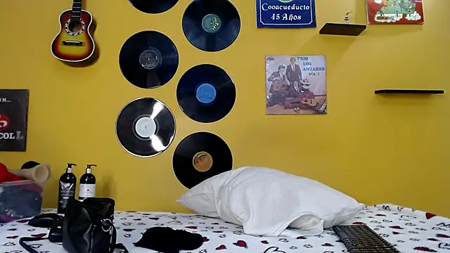 lilithevil32 online show from April 2026 04:08:01 AM