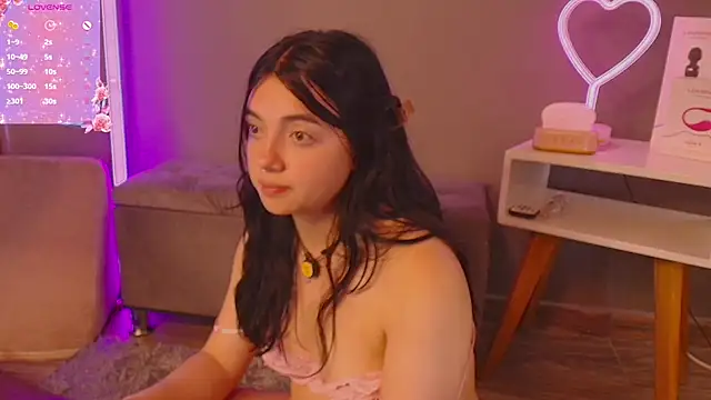 Im Elaris online show from April 2026 07:58:02 PM