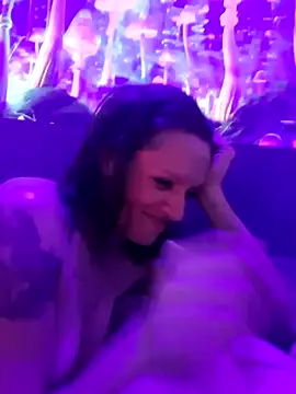 Snapshot of drednasty chatting on April 2026 07:02:01 AM drednasty online show from April 2026 07:02:01 AM