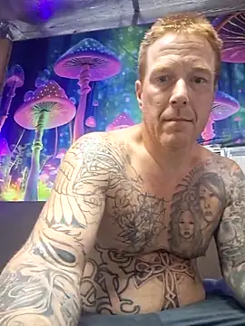 Snapshot of drednasty chatting on April 2026 11:22:01 PM drednasty online show from April 2026 11:22:01 PM