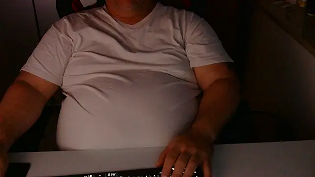 Blase Hase123 online show from April 2026 06:55:02 PM