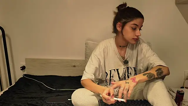 sweelexy online show from April 2026 10:05:02 PM