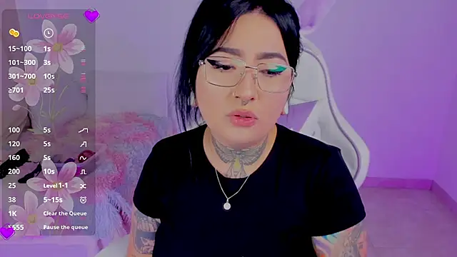 Snapshot of heeyy_kitty chatting on July 2026 05:45:02 PM heeyy kitty online show from July 2026 05:45:02 PM
