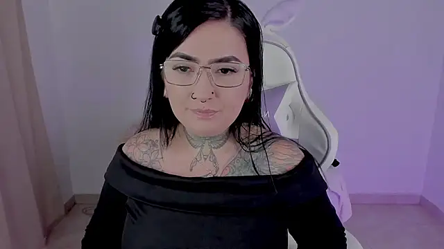 heeyy kitty online show from April 2026 04:33:01 PM