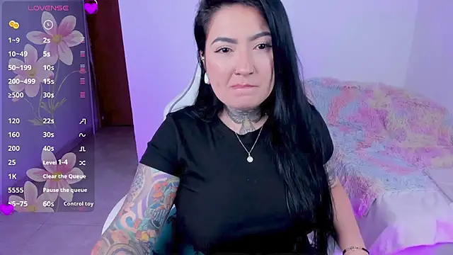 Snapshot of heeyy_kitty chatting on June 2026 01:44:01 AM heeyy kitty online show from June 2026 01:44:01 AM