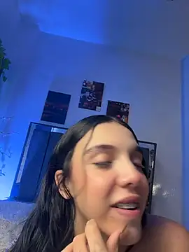 Snapshot of Jetf_Andrea_couple chatting on May 2026 04:05:01 PM Jetf Andrea couple online show from May 2026 04:05:01 PM