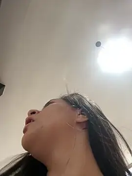 Geovana blan online show from April 2026 11:47:01 AM