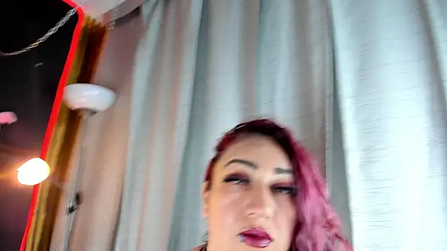 Sarah  Moonx online show from April 2026 07:09:02 PM