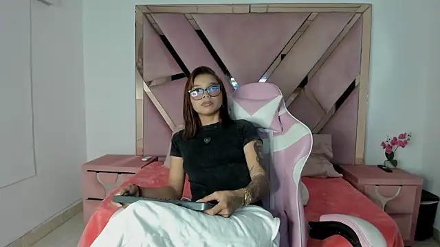 Snapshot of Angell_cherryht chatting on June 2026 08:47:01 PM Angell cherryht online show from June 2026 08:47:01 PM