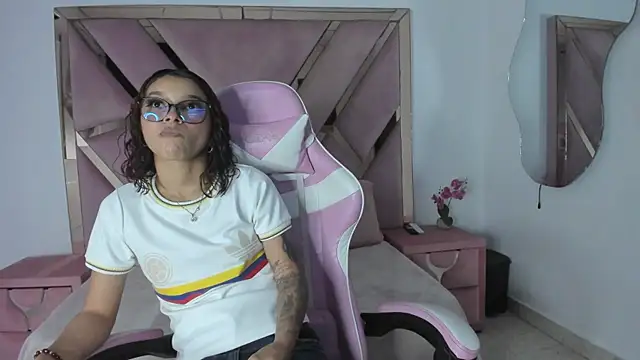 Snapshot of Angell_cherryht chatting on July 2026 08:15:01 PM Angell cherryht online show from July 2026 08:15:01 PM