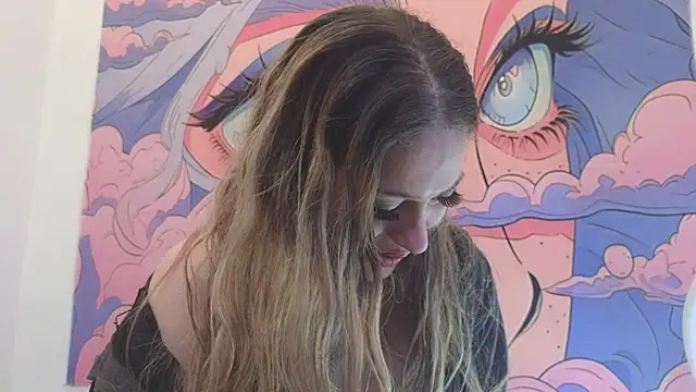Caroline hernandes online show from June 2026 01:00:01 PM