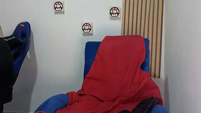 Caroline hernandes online show from April 2026 12:39:01 AM