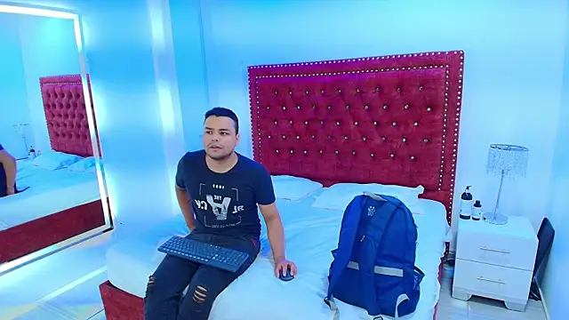 TarlyWho online show from March 2026 11:23:02 AM