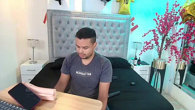 TarlyWho online show from July 2026 11:31:01 AM