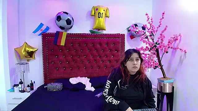 TarlyWho online show from July 2026 11:29:01 AM