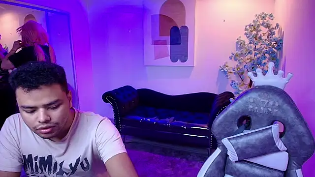 TarlyWho online show from May 2026 11:32:01 AM
