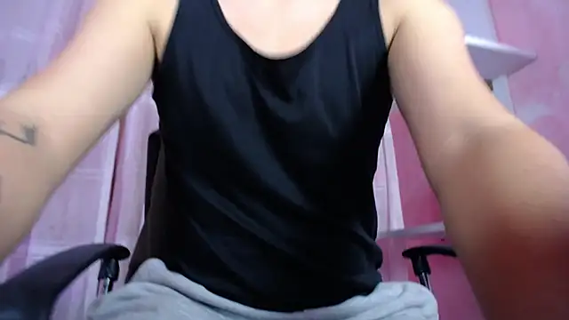 Snapshot of Matteo_Hun chatting on March 2026 12:13:02 PM Matteo Hun online show from March 2026 12:13:02 PM