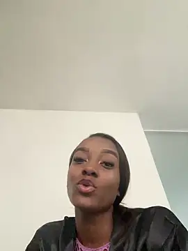 Snapshot of SandyAdaezee chatting on April 2026 07:06:02 PM SandyAdaezee online show from April 2026 07:06:02 PM