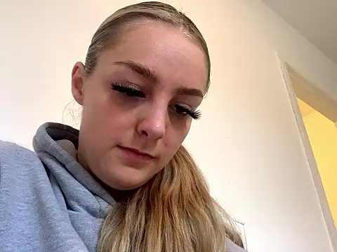 LusciousLailax online show from March 2026 03:15:01 PM