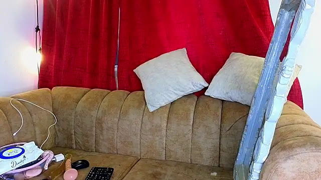 ahnaysexx online show from March 2026 04:30:02 PM