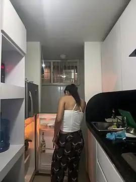 Sweetroseof online show from April 2026 11:45:02 PM