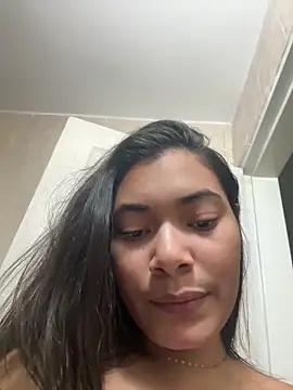 Sweetroseof online show from April 2026 11:00:01 PM