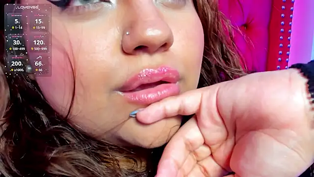 SunnyHoney  online show from April 2026 05:30:01 PM