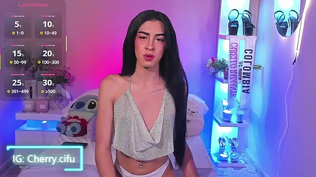 CherrySeraphine1 online show from May 2026 06:11:02 PM