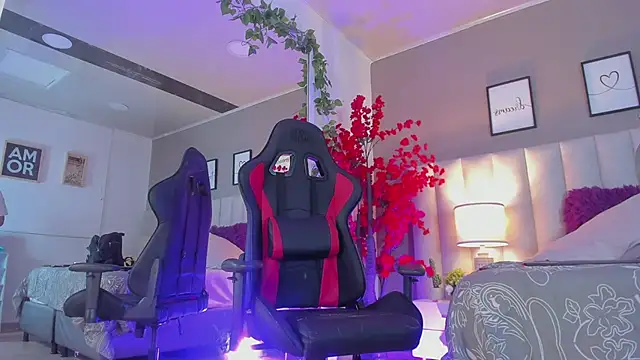 Kiara Kismet  online show from April 2026 01:42:02 AM