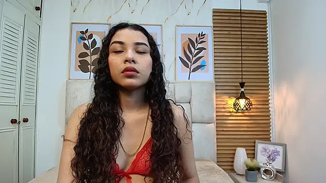 HemmaStar online show from March 2026 07:18:01 PM