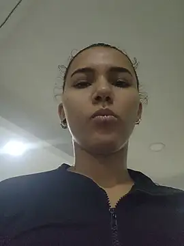 Isabella Stark online show from March 2026 11:24:01 AM