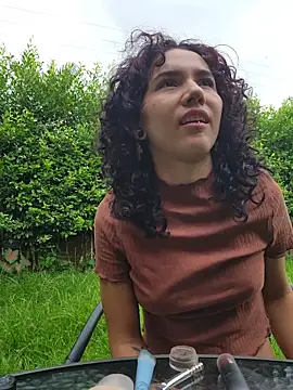 Isabella Stark online show from April 2026 11:45:02 AM