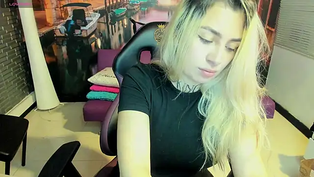 Tamaraa velez online show from March 2026 09:24:02 PM