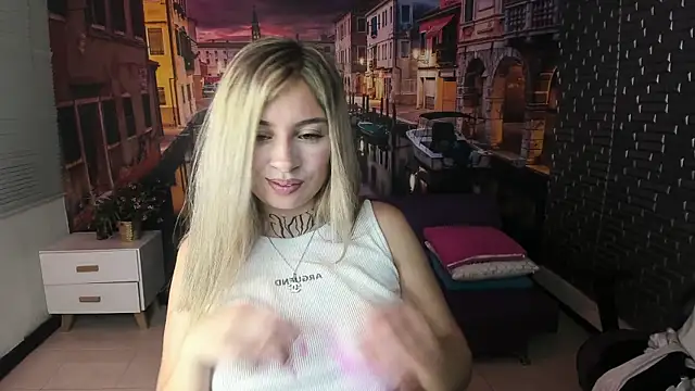 Tamaraa velez online show from April 2026 09:04:02 PM