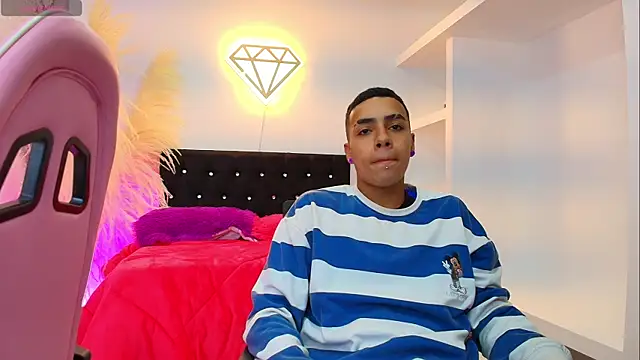 Ariatna Andy online show from April 2026 07:51:01 PM